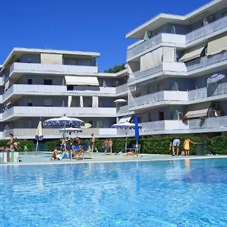 Holiday home Cozy Studio In Modern Residence 12 Pools - Tennis - Volleyball - Children Area